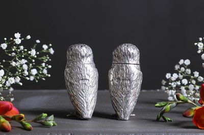 Lot 443 - A pair of Victorian silver casters