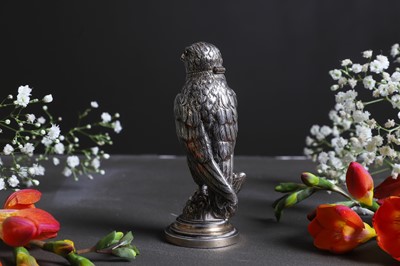 Lot 439 - A silver-gilt caster