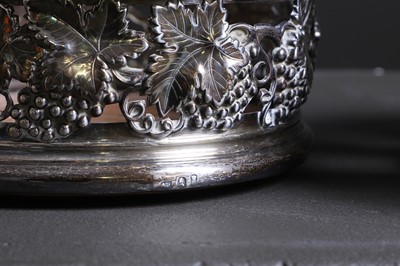 Lot 441 - A pair of George IV silver coasters