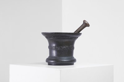 Lot 427 - A leaded bronze mortar