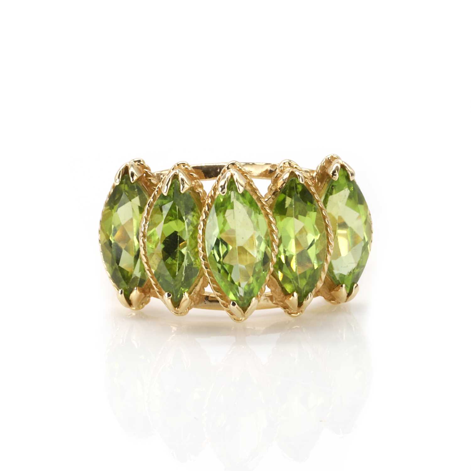 Lot 91 - A peridot five stone ring