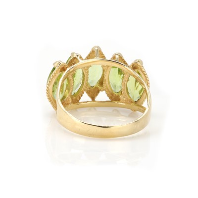 Lot 91 - A peridot five stone ring