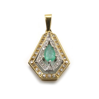 Lot 113 - An 18ct gold emerald and diamond pendant