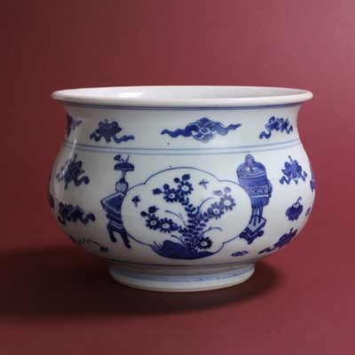 Lot 26 - A Chinese blue and white incense burner