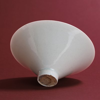 Lot 18 - A Chinese qingbai-glazed bowl