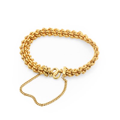 Lot 292 - A high carat gold bracelet