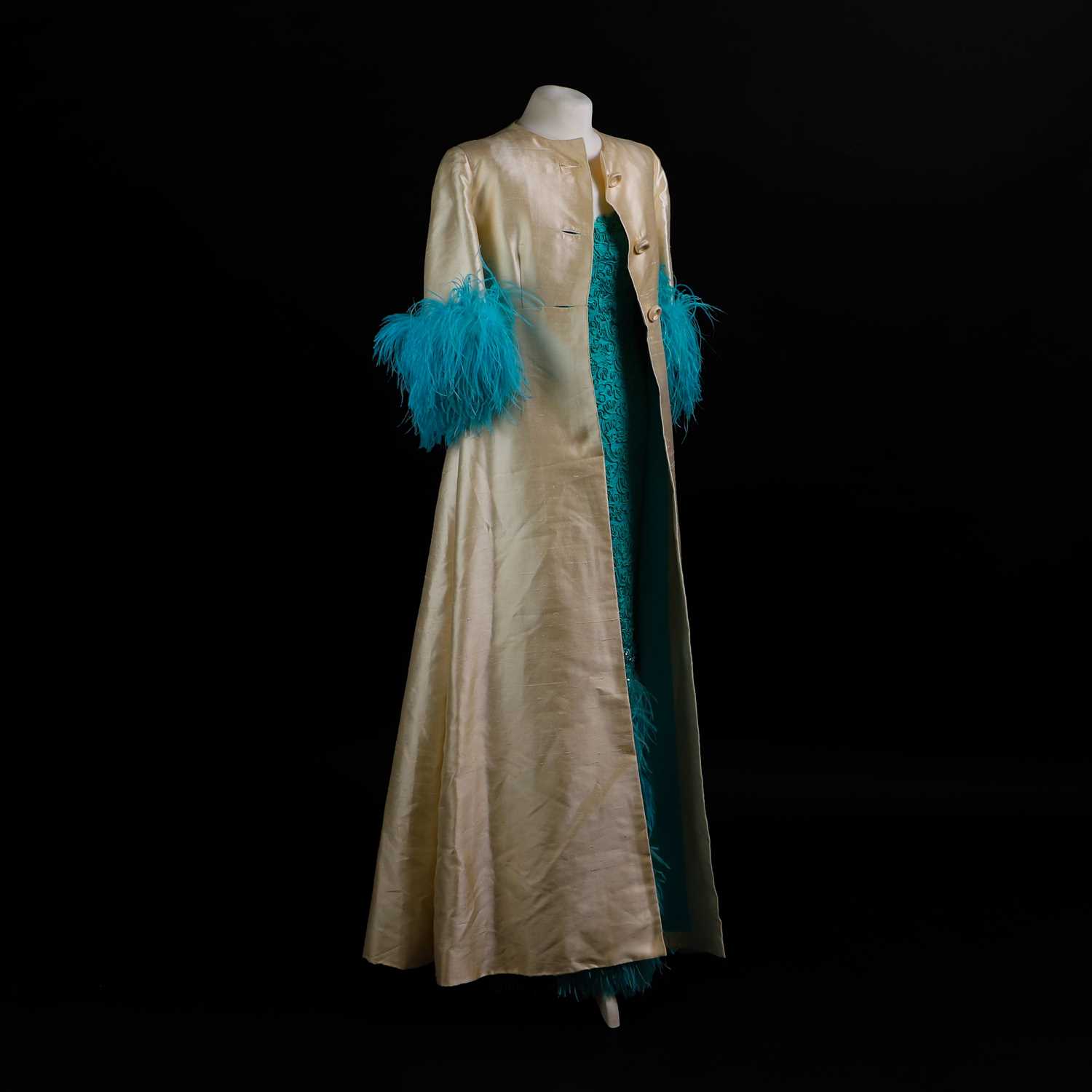 Lot 1346 - A Norman Hartnell silk coat and occasion dress