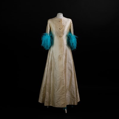Lot 1346 - A Norman Hartnell silk coat and occasion dress