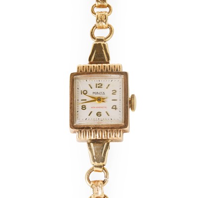 Lot 375 - A ladies' 9ct gold Majex mechanical bracelet watch