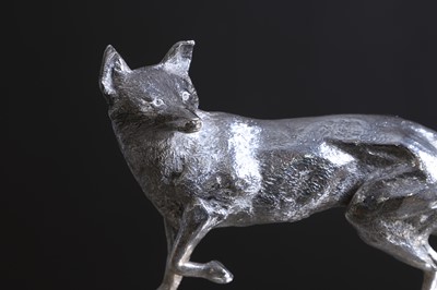 Lot 448 - A George V silver hunting trophy