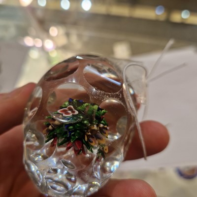 Lot 37 - A Saint-Louis glass hand-cooler paperweight