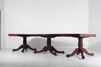 Lot 76 - A Regency mahogany dining table