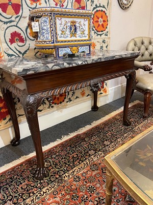 Lot 116 - A George II-style mahogany pier table