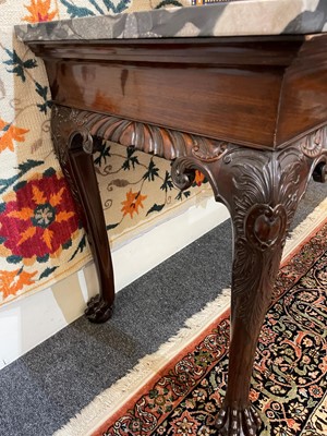 Lot 116 - A George II-style mahogany pier table