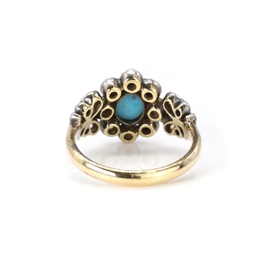 Lot 41 - An antique turquoise and diamond cluster ring