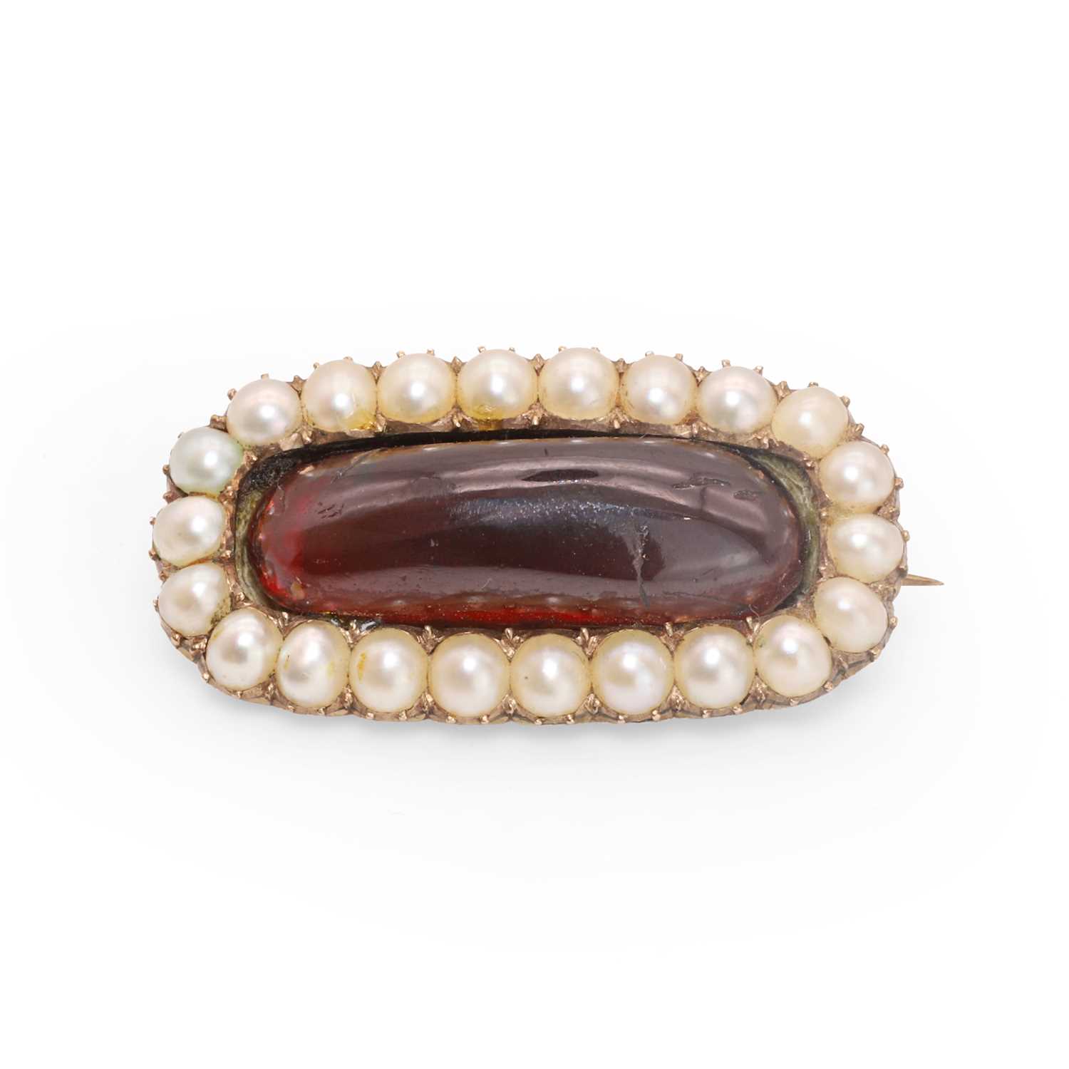 Lot 4 - A Georgian split pearl and garnet brooch
