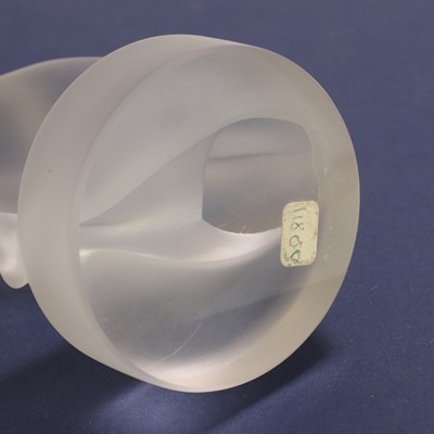 Lot 105 - A Lalique glass 'Chrysis' car mascot