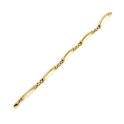 Lot 198 - A gold bar link bracelet