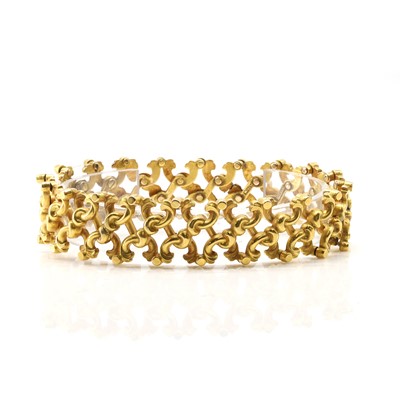Lot 94 - A gold expanding bracelet