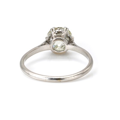 Lot 95 - A diamond single stone ring