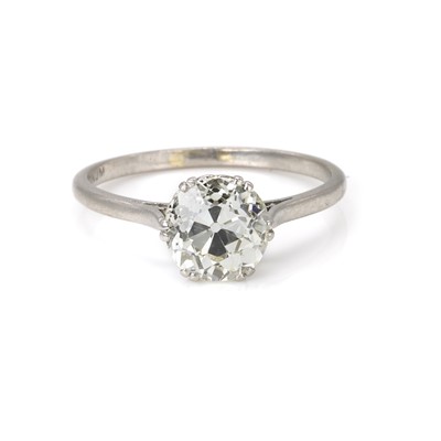 Lot 95 - A diamond single stone ring