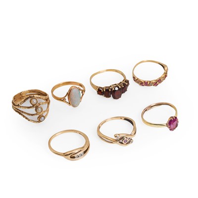 Lot 234 - A collection of 9ct gold rings