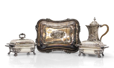 Lot 2 - A Georgian silver coffee pot