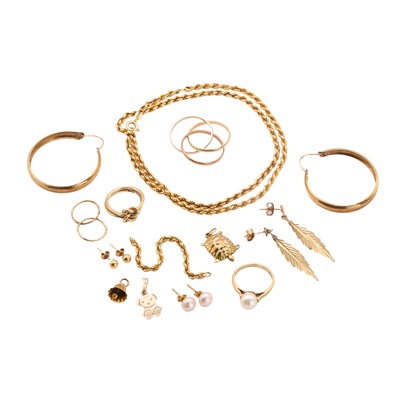 Lot 216 - A group of 9ct gold jewellery