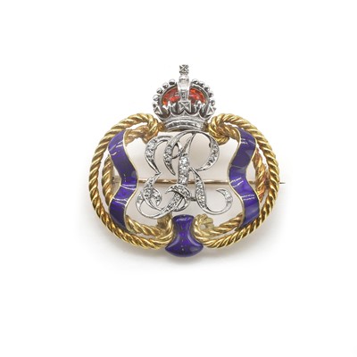 Lot 255 - A Queen Elizabeth II two colour gold, diamond and enamel presentation brooch