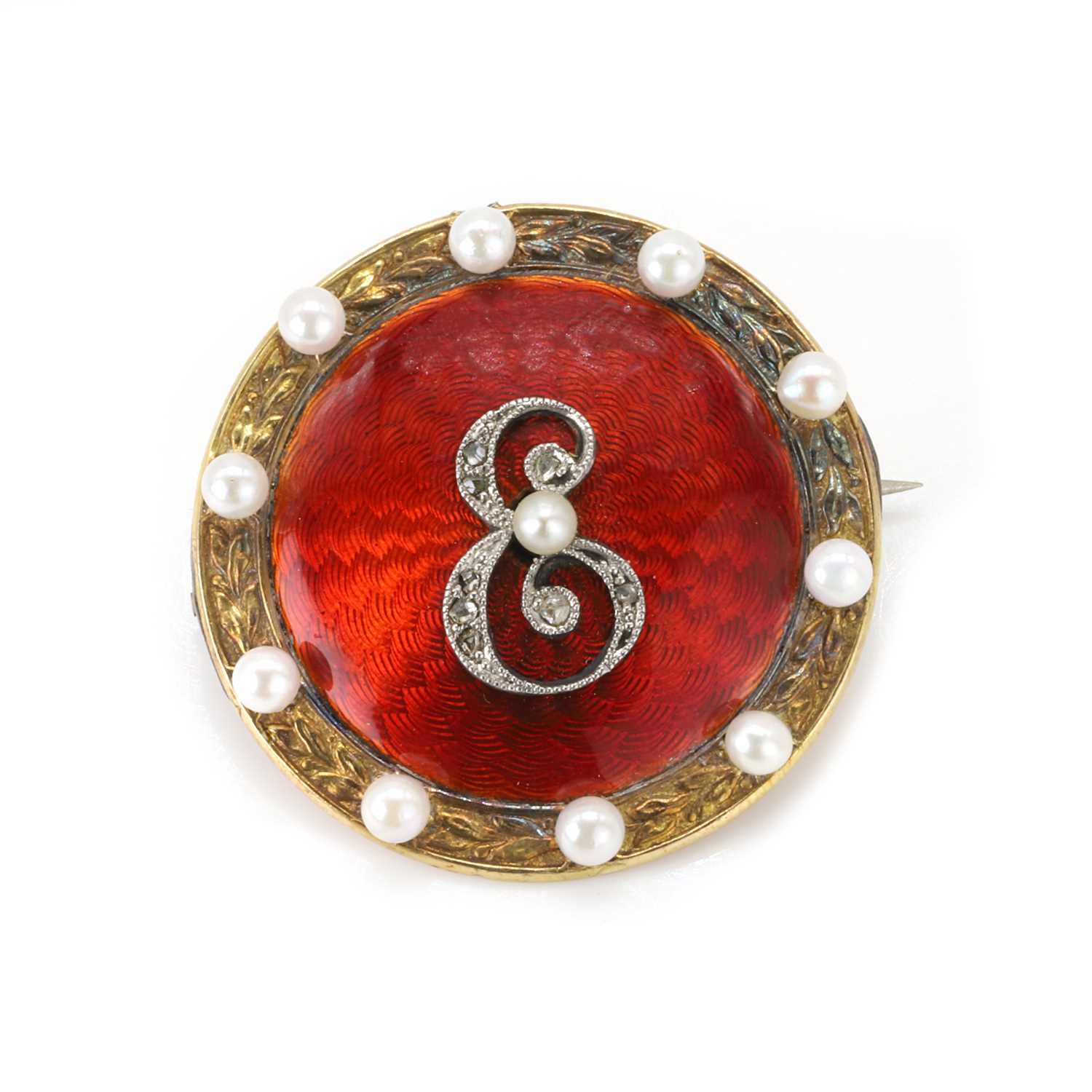 Lot 20 - An Edwardian split pearl and diamond presentation brooch