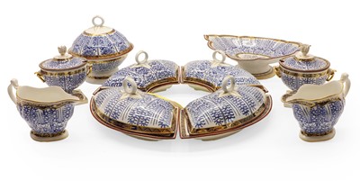 Lot 113 - A Flight Barr & Barr Worcester porcelain part 'Royal Lily' pattern dinner service