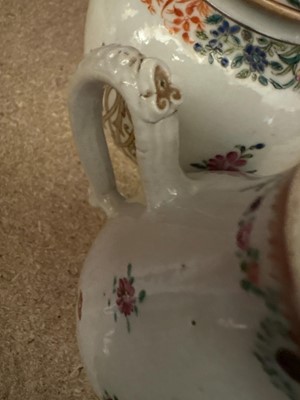 Lot 59 - A Chinese export famille rose porcelain group