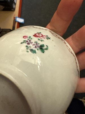 Lot 59 - A Chinese export famille rose porcelain group