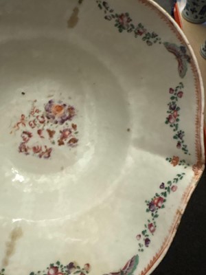 Lot 59 - A Chinese export famille rose porcelain group