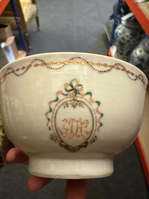Lot 59 - A Chinese export famille rose porcelain group