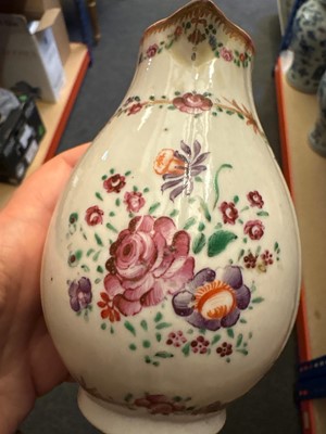 Lot 59 - A Chinese export famille rose porcelain group