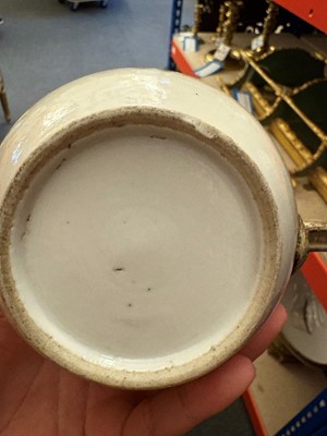 Lot 59 - A Chinese export famille rose porcelain group