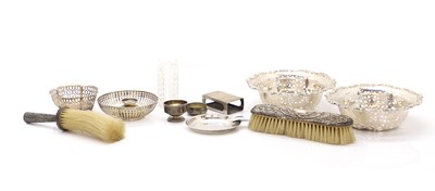 Lot 35 - A collection of silver
