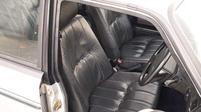 Lot 1 - 1989 Volvo 240 GLT Estate