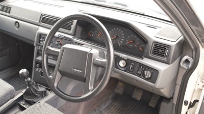 Lot 2 - 1991 Volvo 740 GL Saloon