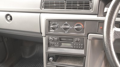 Lot 2 - 1991 Volvo 740 GL Saloon
