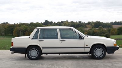 Lot 2 - 1991 Volvo 740 GL Saloon