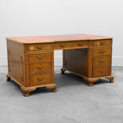 Lot 508 - An oak pedestal desk