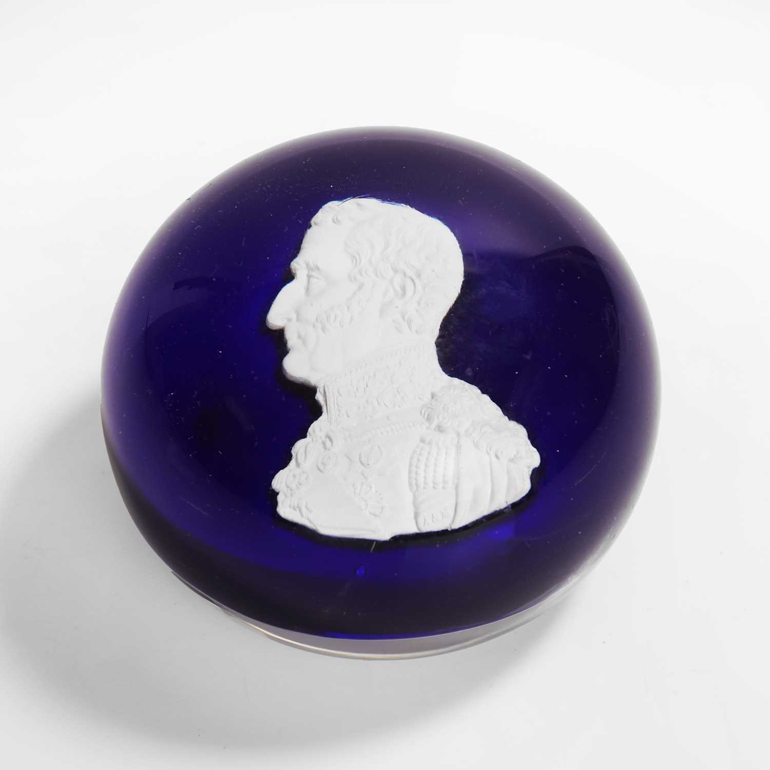 Lot 38 - A Duke of Wellington sulphide paperweight