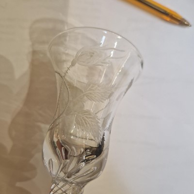 Lot 13 - An engraved Jacobite wine glass