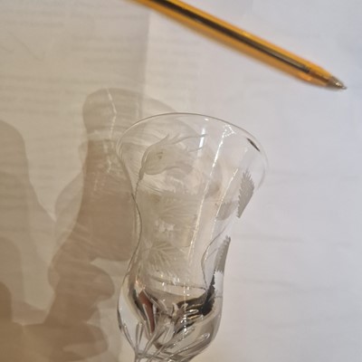 Lot 13 - An engraved Jacobite wine glass
