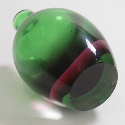 Lot 159 - A sommerso glass vase