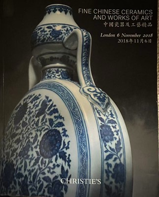 Lot 114 - A Chinese agate carving