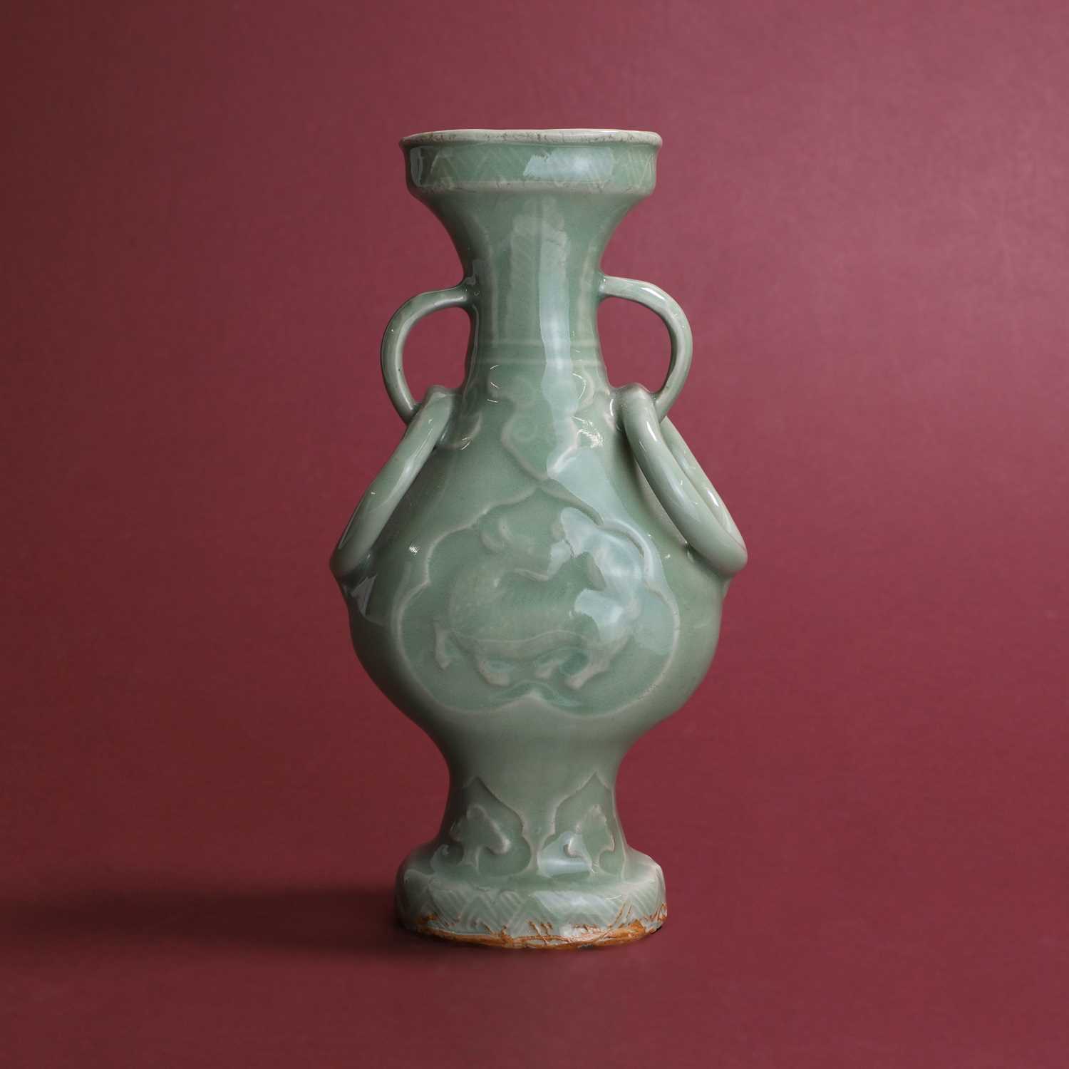 Lot 117 - A Chinese Longquan celadon vase