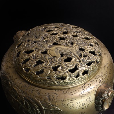Lot 129 - A large Japanese bronze koro